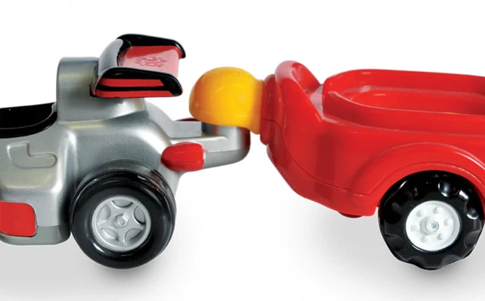 richie race car connects magnetically to other wow toy vehicles